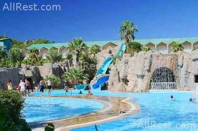 One Resort World 8